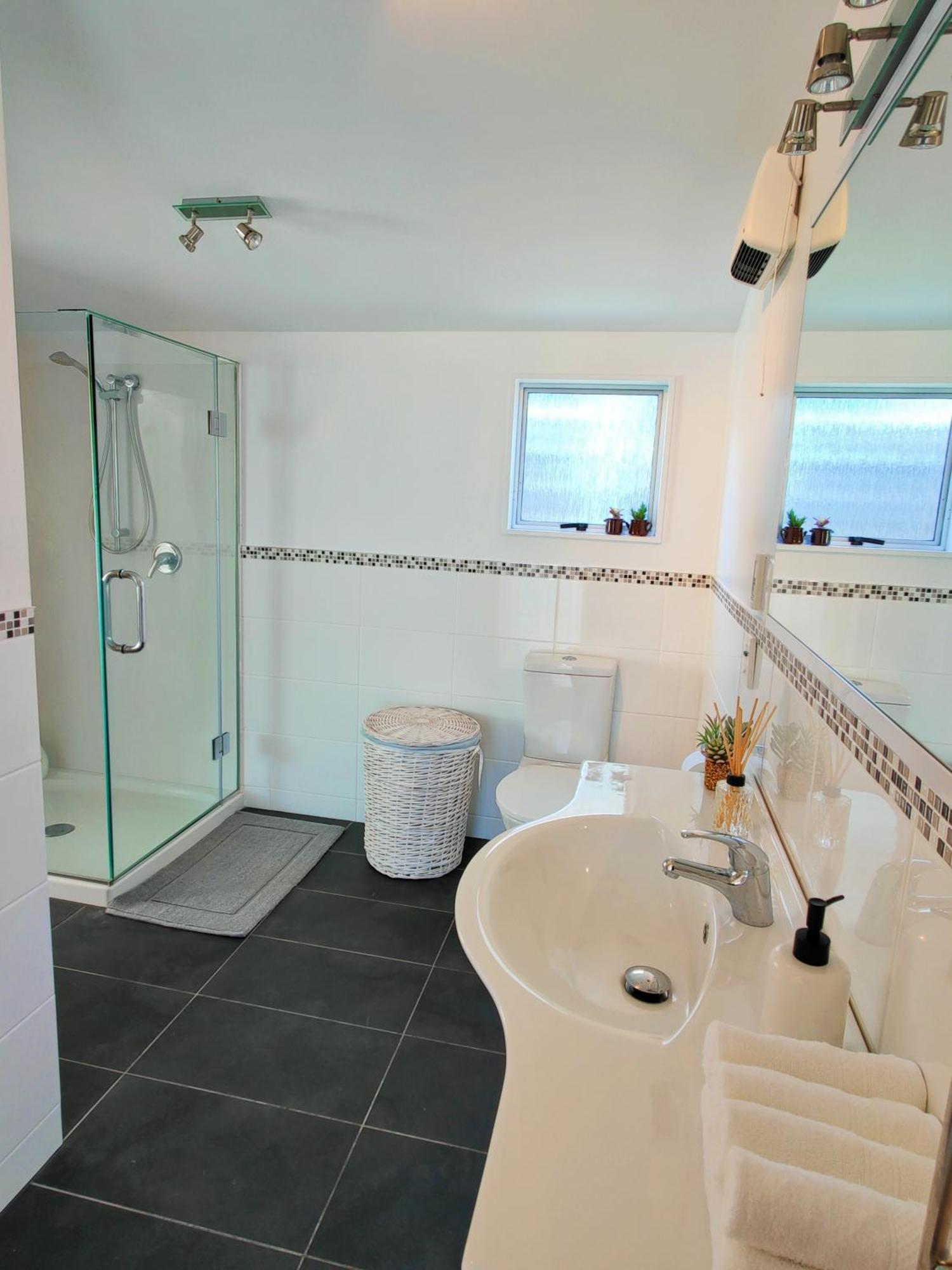 Delight In Birch-Lake View Holiday Home Taupo Exterior foto